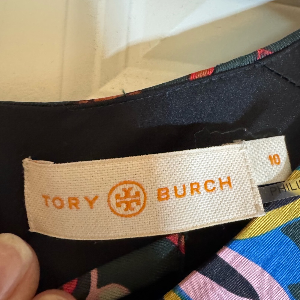 Tory Burch Printed Silk‎ Twill Shift Dress, Size 10 - Picture 5 of 14